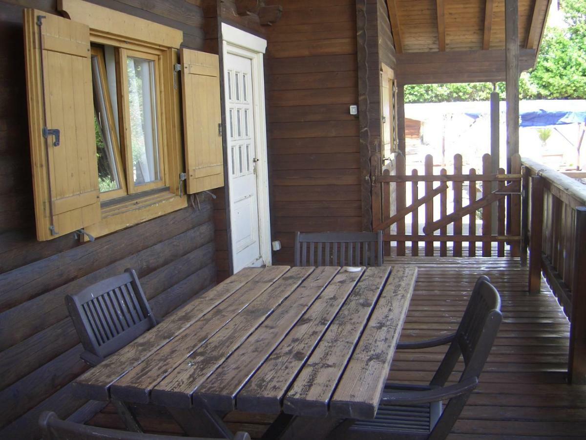 L'oasi di Ambra CHALET Ardea Esterno foto