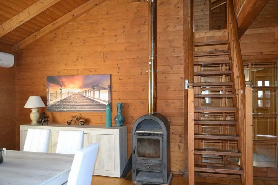 L'oasi di Ambra CHALET Ardea Esterno foto