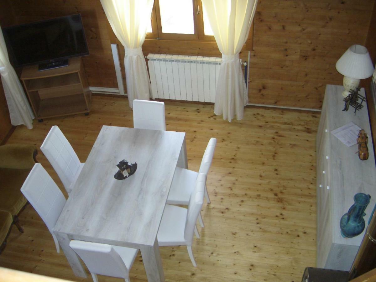 L'oasi di Ambra CHALET Ardea Esterno foto