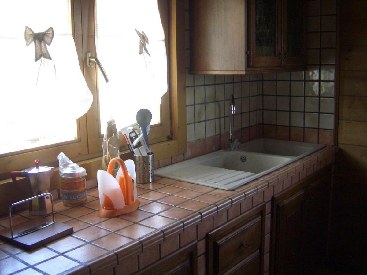 L'oasi di Ambra CHALET Ardea Esterno foto