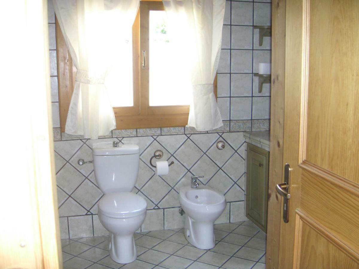 L'oasi di Ambra CHALET Ardea Esterno foto
