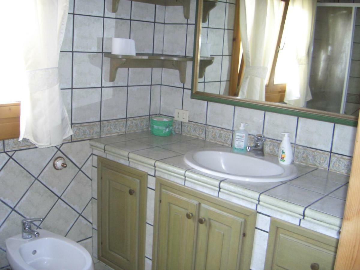 L'oasi di Ambra CHALET Ardea Esterno foto